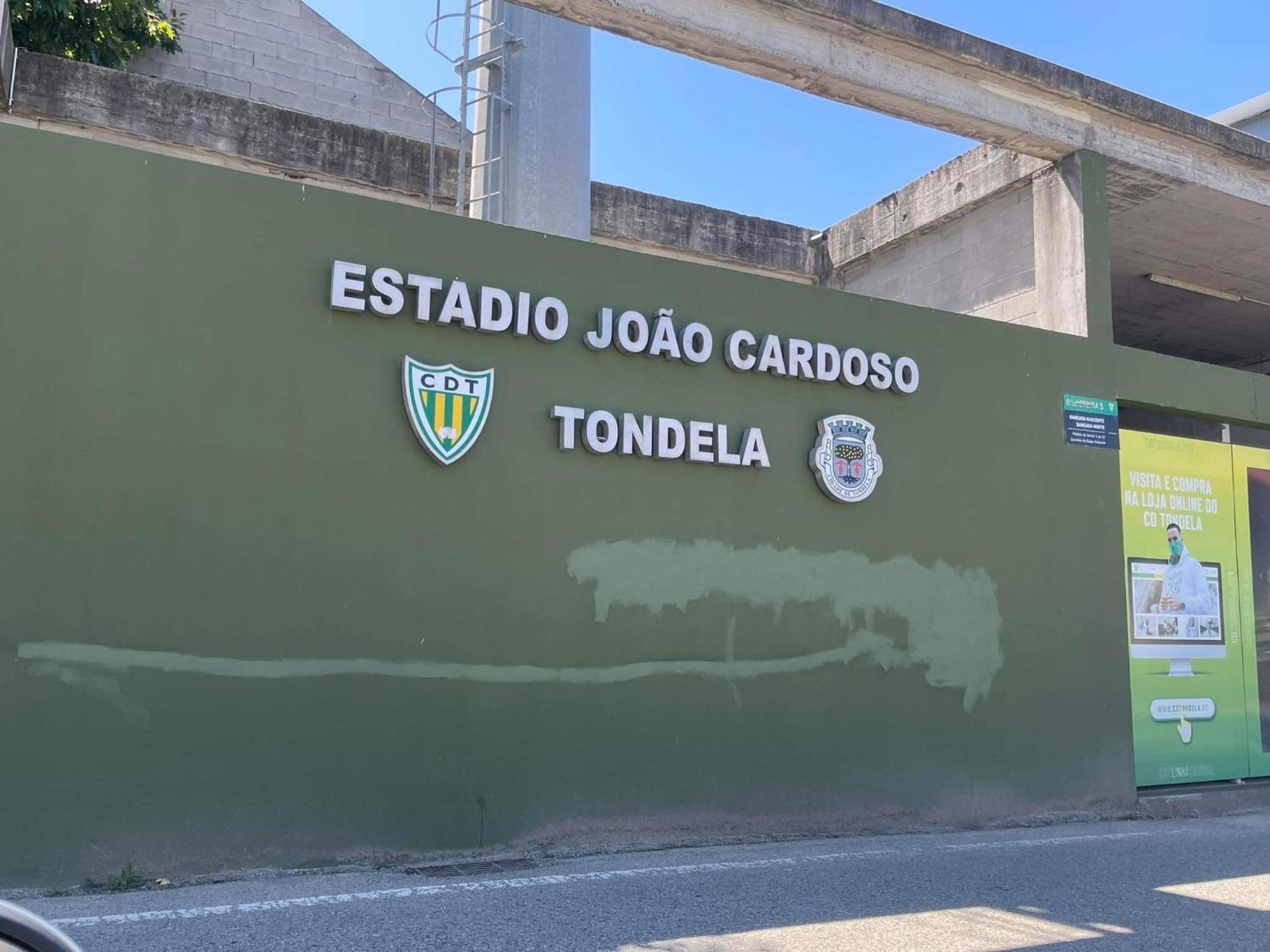 Apartamento Amplo E Moderno - Perto Do Estadio Futebol Tondela Exteriör bild