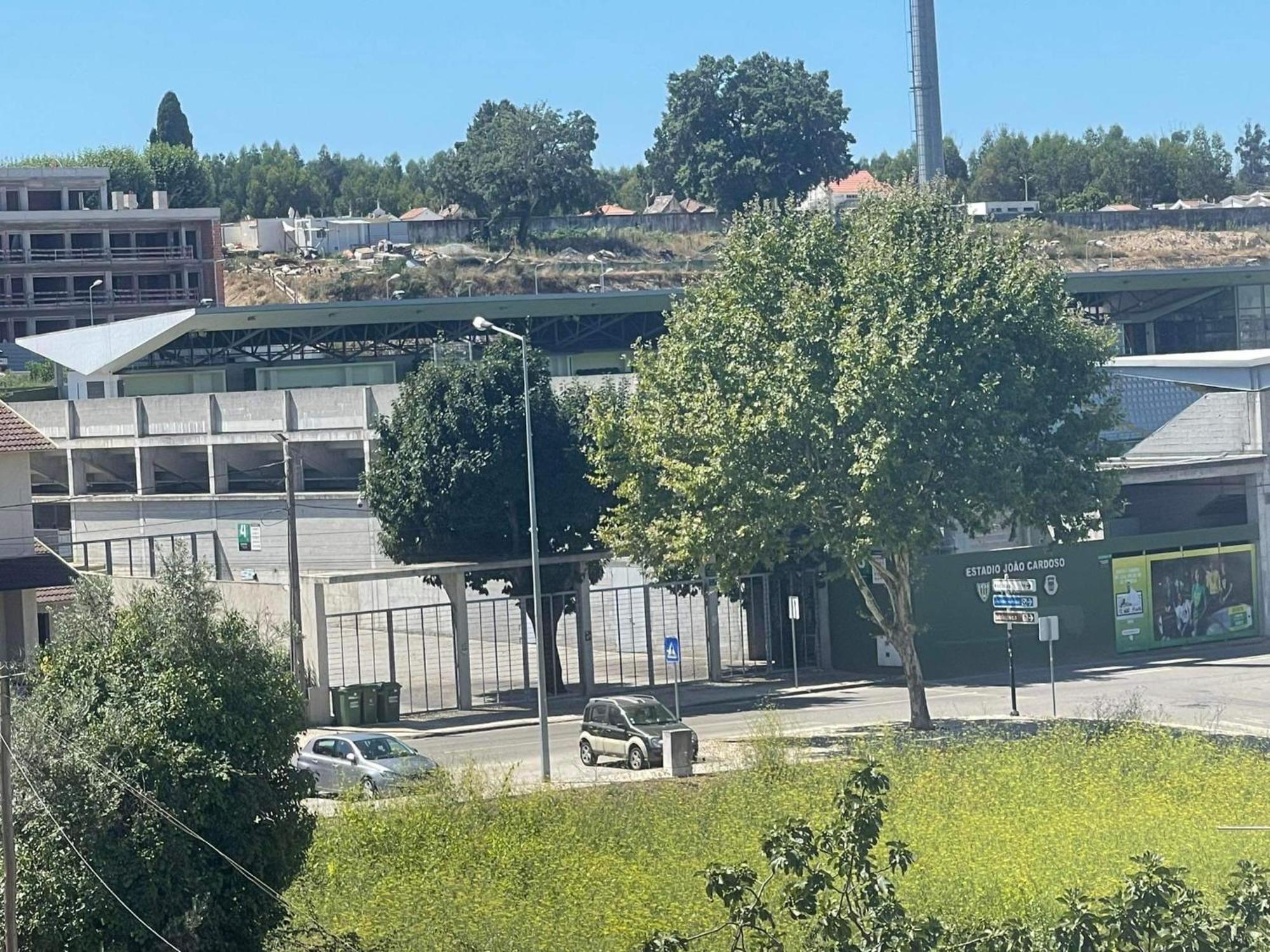 Apartamento Amplo E Moderno - Perto Do Estadio Futebol Tondela Exteriör bild